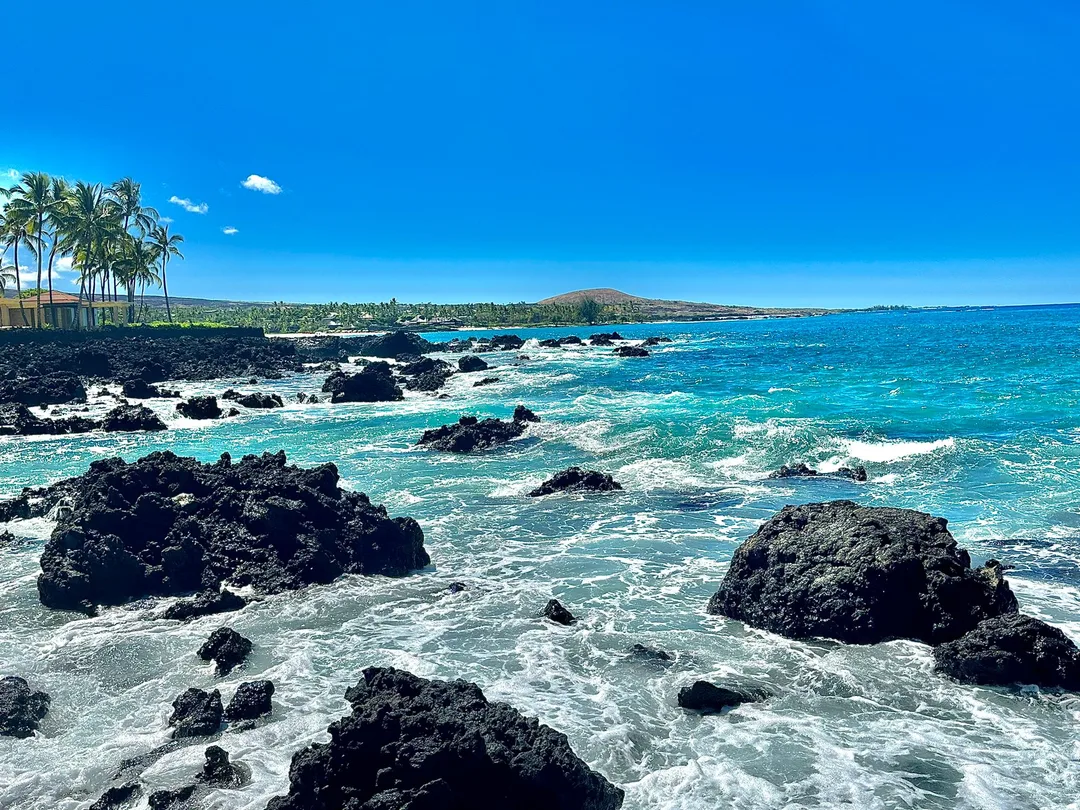 Kuki'o Beach